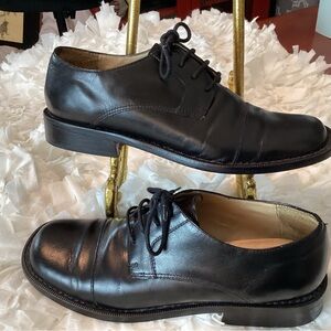 BCBG Maxazria Womens Oxford